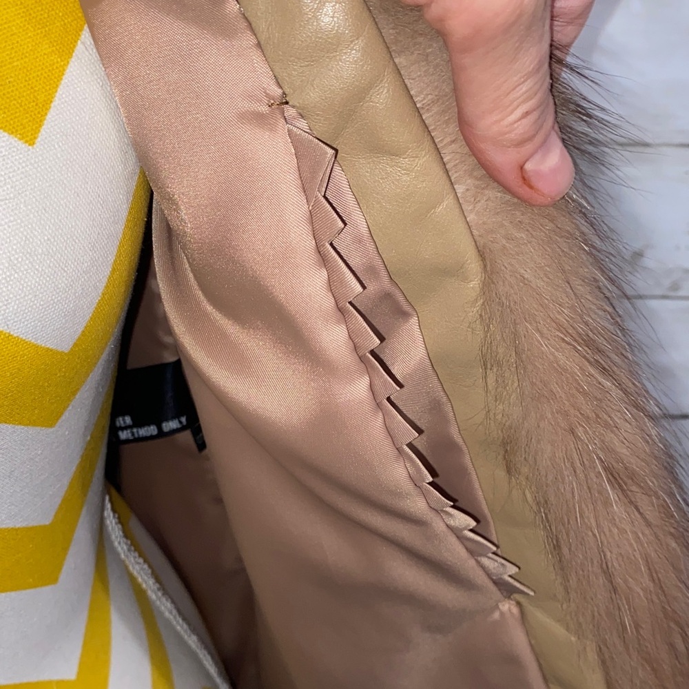 Saga Fox Furs Luxurious Brown and Tan‎ Fur Coat ‼️Rare‼️ - Picture 6 of 16